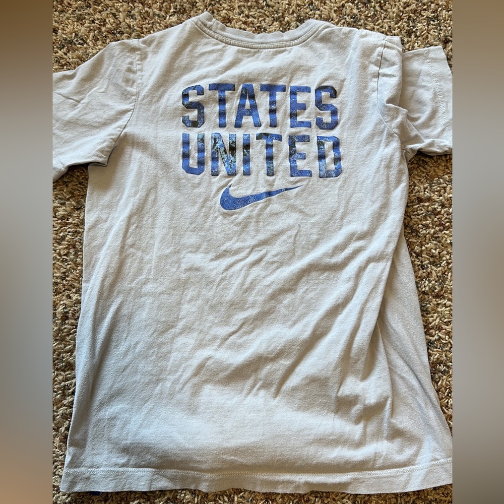 Nike White and Blue Short Sleeve Tee
